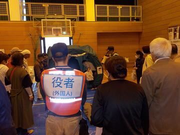 テント組み立て写真